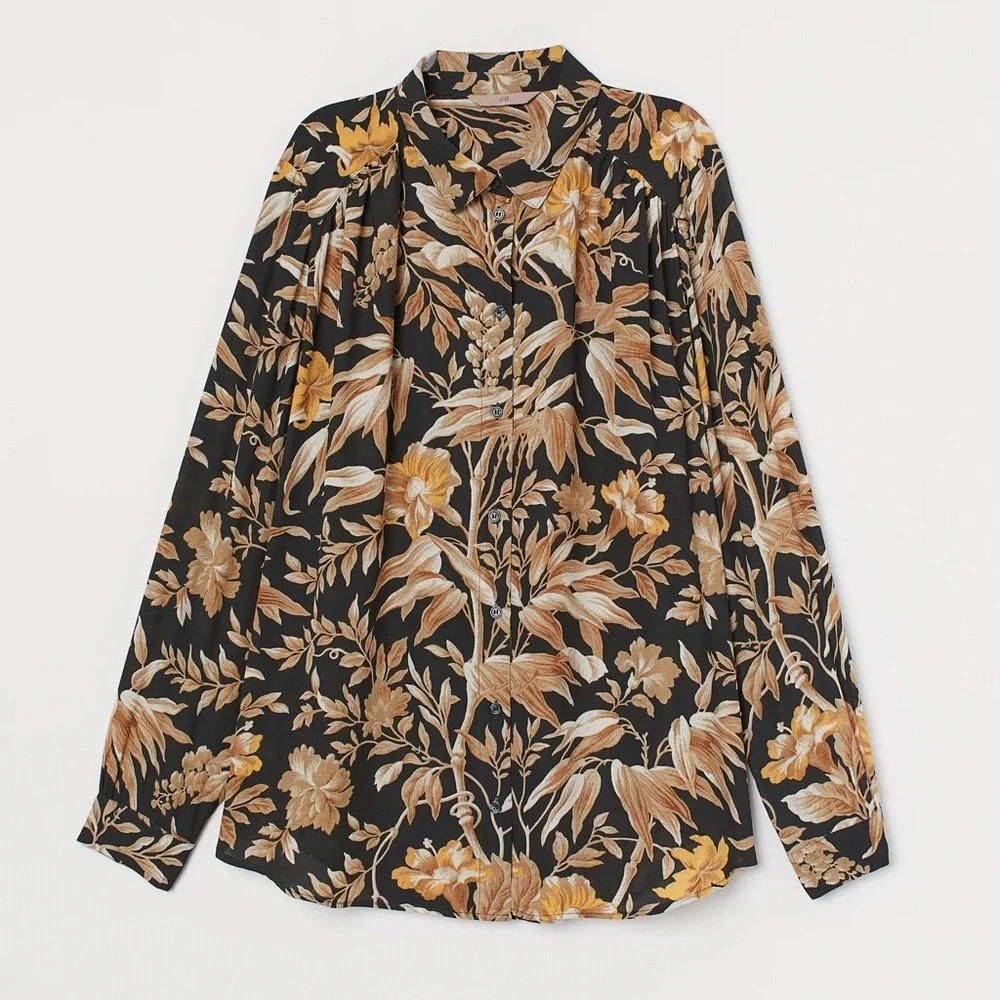 H&M Black Floral Button-Up Blouse – Size 4 | Cottagecore | Chic - Picture 2 of 9